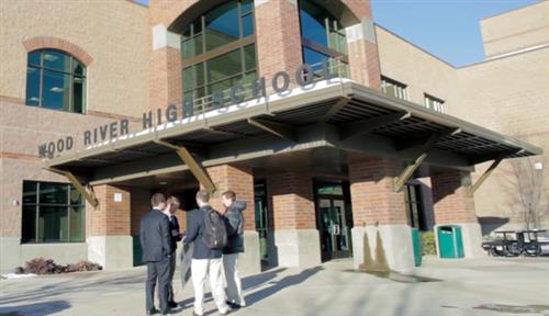 photo of students outside wood river high school 